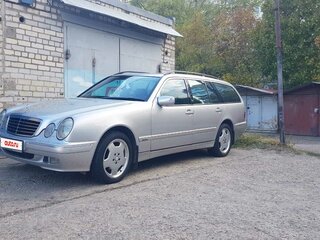 2001 Mercedes-Benz E-Класс 320 II (W210, S210) Рестайлинг, серый, 1650000 рублей, вид 1