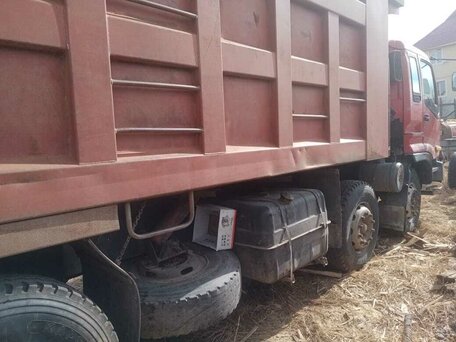 2006 Foton Auman BJ33xx, красный, 1300000 рублей, вид 3