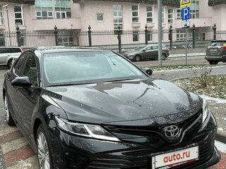 2020 Toyota Camry VIII (XV70), чёрный, 2450000 рублей, вид 2