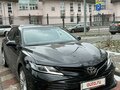 2020 Toyota Camry VIII (XV70), чёрный - вид 1
