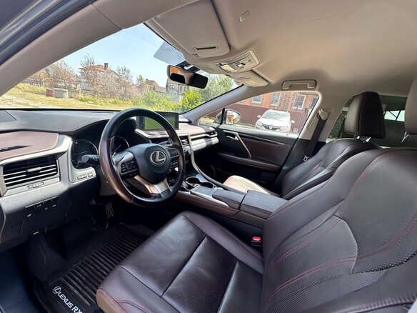2021 Lexus RX 300 IV Рестайлинг, серый, 5200000 рублей - вид 9