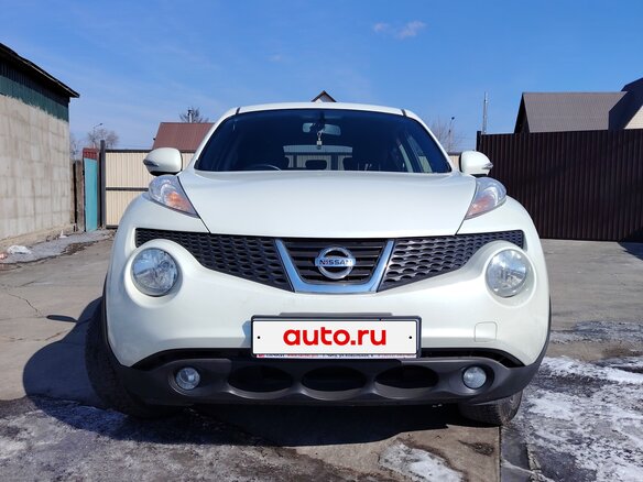 2011 Nissan Juke I, белый, 1100000 рублей - вид 1
