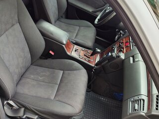 2001 Mercedes-Benz E-Класс 200 II (W210, S210) Рестайлинг, серый, 700000 рублей, вид 5