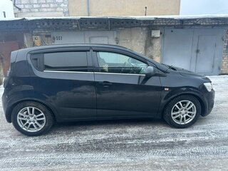2013 Chevrolet Aveo II, чёрный, 950000 рублей, вид 3