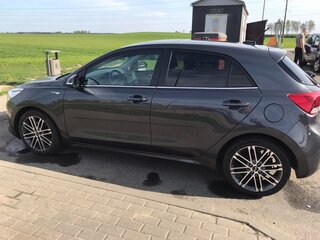 2017 Kia Rio X-Line IV, серый, 1205649 рублей, вид 3