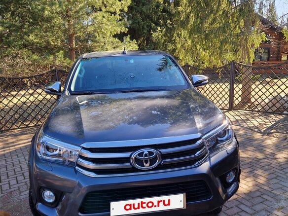 2016 Toyota Hilux VIII, серый, 5300000 рублей