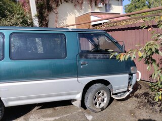 1995 Mitsubishi Delica III, зелёный, 444000 рублей, вид 5