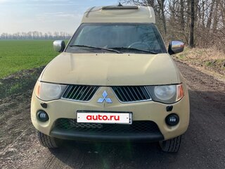 2009 Mitsubishi L200 IV, бежевый, 750000 рублей, вид 1