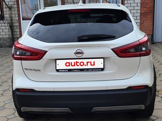 2019 Nissan Qashqai II Рестайлинг, белый, 1800000 рублей, вид 3