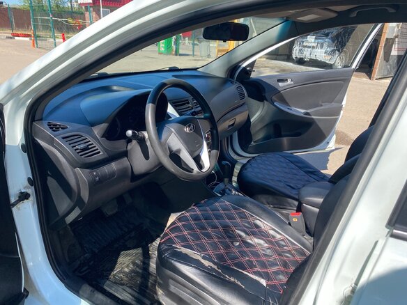 2012 Hyundai Solaris I, белый, 780000 рублей - вид 11