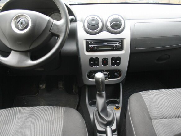 2011 Renault Sandero I, белый - вид 3