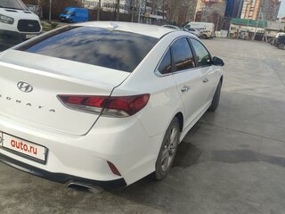 2019 Hyundai Sonata VII (LF) Рестайлинг, белый, 2150000 рублей, вид 3