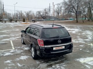 2010 Opel Astra H Рестайлинг, чёрный, 650000 рублей, вид 3