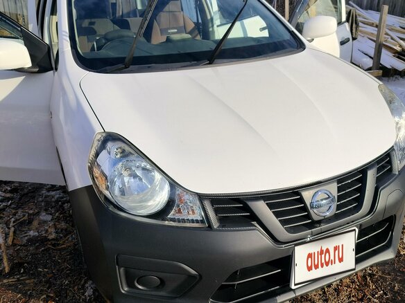 2017 Nissan AD III Рестайлинг, белый, 950000 рублей - вид 2