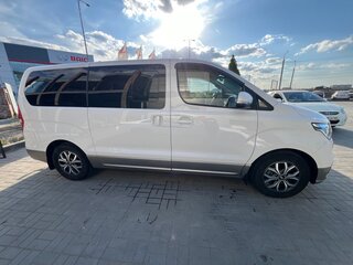2021 Hyundai H-1 II Рестайлинг 2, белый, 3950000 рублей, вид 4