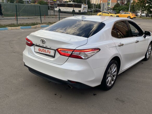 2018 Toyota Camry VIII (XV70), белый, 2500000 рублей - вид 13