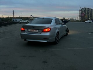 2004 BMW 5 серии 530i V (E60/E61), белый, 1229999 рублей, вид 3