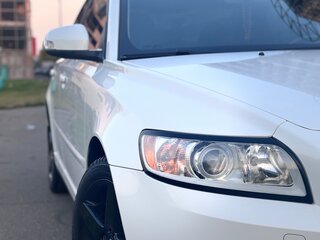 2011 Volvo S40 II Рестайлинг, белый, 1050000 рублей, вид 5