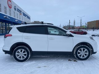 2018 Toyota RAV4 IV (XA40) Рестайлинг, белый, 1890000 рублей, вид 2