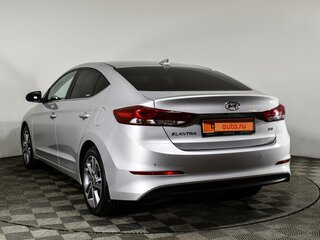 2017 Hyundai Elantra VI (AD), серебристый, 1780000 рублей, вид 5