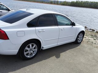 2012 Volvo S40 II Рестайлинг, белый, 780000 рублей, вид 3
