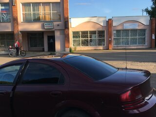 2001 Dodge Stratus II, пурпурный, 200000 рублей, вид 2