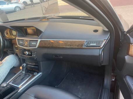 2011 Mercedes-Benz E-Класс 200 7G-Tronic IV (W212, S212, C207), коричневый, 1000000 рублей, вид 5