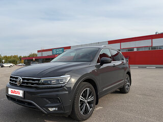 2018 Volkswagen Tiguan II, серый, 3190000 рублей, вид 1