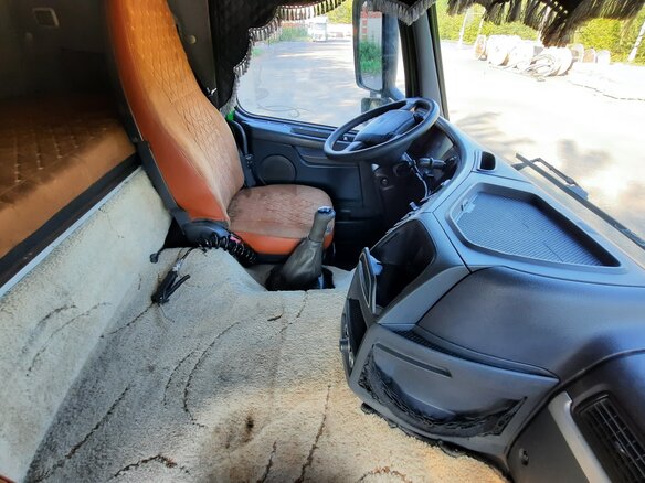 2012 Volvo FM, зелёный, 3099000 рублей - вид 4