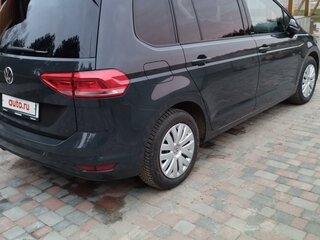 2019 Volkswagen Touran II, серый, 1600000 рублей, вид 2