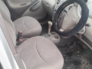 2000 Toyota Platz, серый, 395000 рублей, вид 5