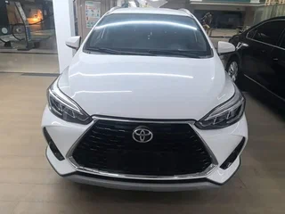 2022 Toyota Yaris L XP150 Рестайлинг, белый, 1200000 рублей, вид 1