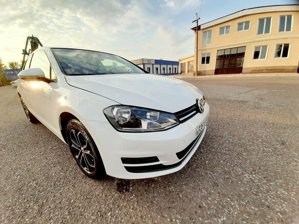 2013 Volkswagen Golf VII, белый - вид 3