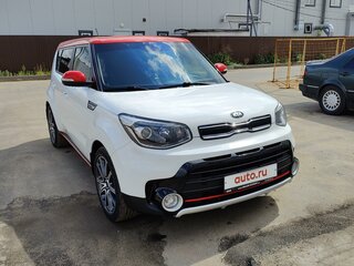 2017 Kia Soul II Рестайлинг, белый, 1750000 рублей, вид 1