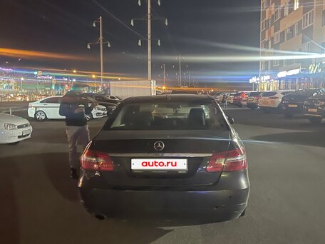 2011 Mercedes-Benz E-Класс 200 7G-Tronic IV (W212, S212, C207), коричневый, 1000000 рублей, вид 4