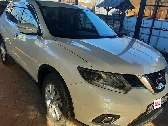 2015 Nissan X-Trail III, белый, 2150000 рублей - вид 1