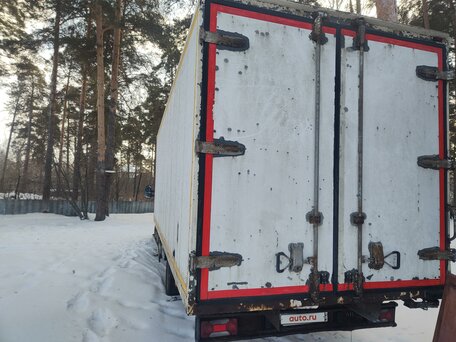 2014 Iveco Daily, белый, 2000000 рублей, вид 3