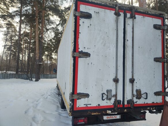 2014 Iveco Daily, белый, 2000000 рублей - вид 2