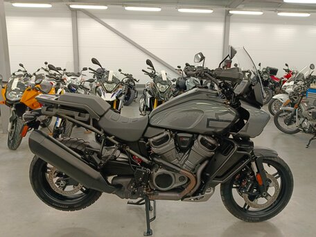 2021 Harley-Davidson Pan America, серый, 1350000 рублей, вид 2