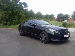 2013 Mercedes-Benz E-Класс 200 IV (W212, S212, C207) Рестайлинг, чёрный, 1600000 рублей, вид 2