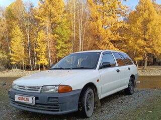 2001 Mitsubishi Libero I Рестайлинг, белый, 299999 рублей, вид 1