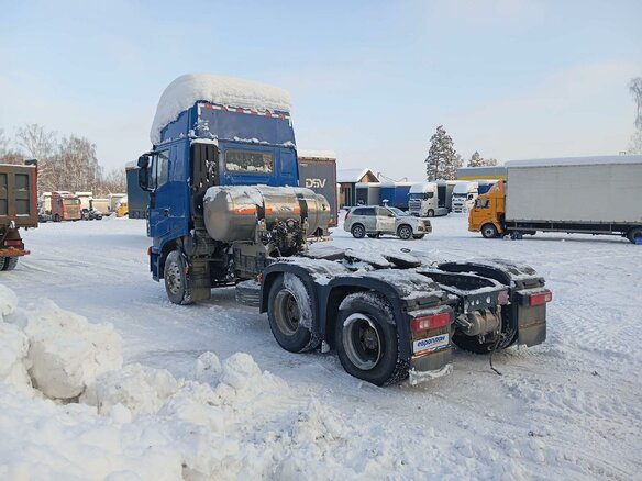 2023 IVECO-Hongyan 6x4 (CQ4256), синий, 3882450 рублей - вид 2