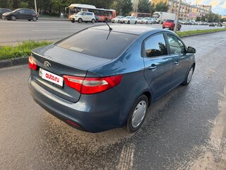 2013 Kia Rio 5-speed III, синий, 595000 рублей, вид 5