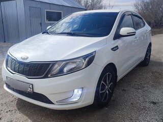 2012 Kia Rio 5-speed III, белый, 720000 рублей, вид 2