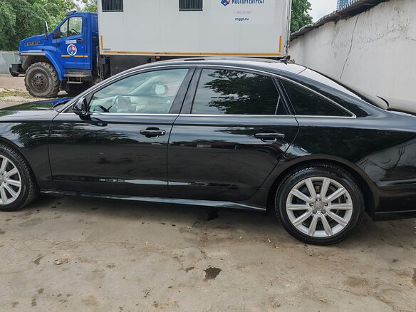 2016 Audi A6 IV (C7) Рестайлинг, чёрный, 2800000 рублей - вид 4