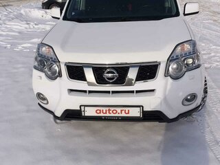 2014 Nissan X-Trail II Рестайлинг, белый, 1400000 рублей, вид 3