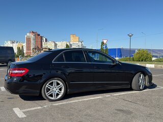 2013 Mercedes-Benz E-Класс 350 IV (W212, S212, C207), чёрный, 1500000 рублей, вид 4