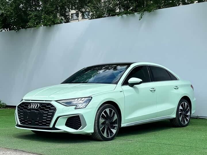 Открыть фотографии: Audi A3 IV (8Y)