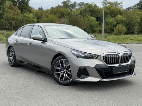 BMW 5 серии VIII (G60/G61/G68)