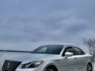 2015 Toyota Crown XIV (S210), серебристый, 2199999 рублей, вид 2